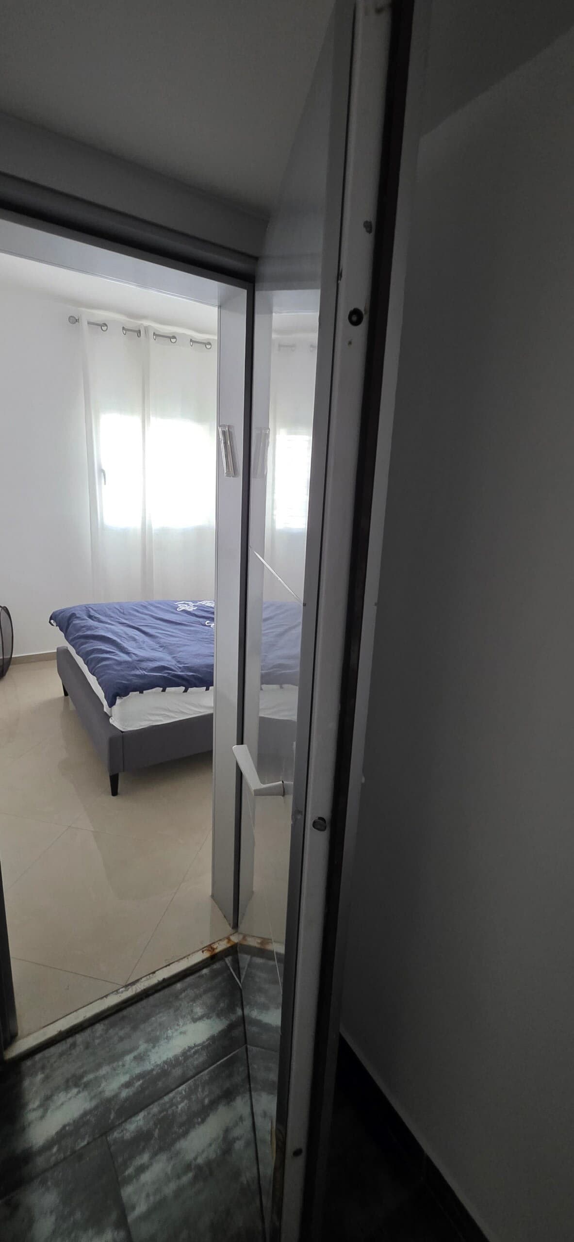 פנטהאוז יוקרתי במתחם יוקרה עם בריכה 2 דק מהים — תמונה 16
