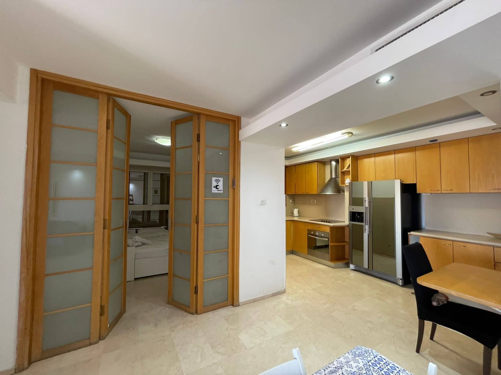 פנטהאוז מודרני 4 חדרי שינה וסלון במתחם אמדר היוקרתי — תמונה 28