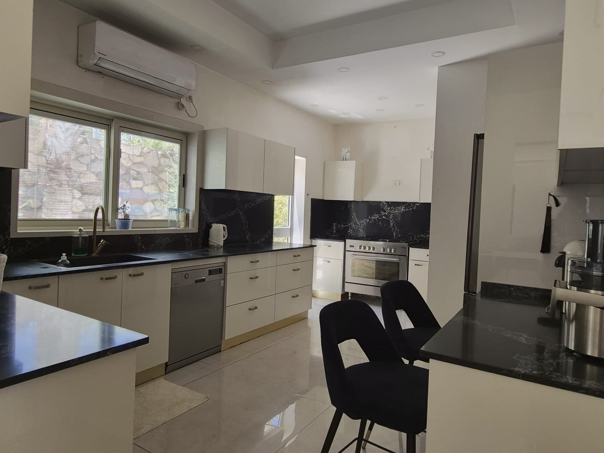 וילה 8 חדרים במרכז העיר — תמונה 28