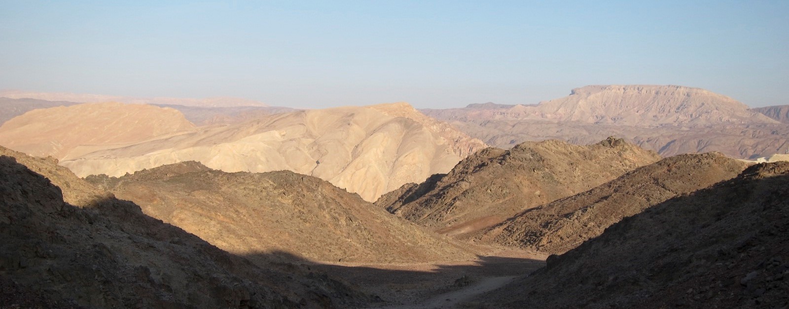 אילת בחורף — למה ינואר-פברואר הם עונות הזהב לנסוע לאילת